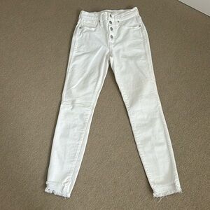 Madewell white Jeans, skinny, ankle length frayed hem, high rise 10”.